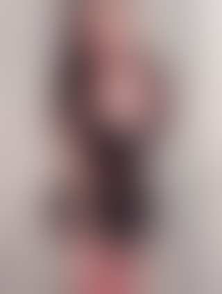 Claire new in CBD