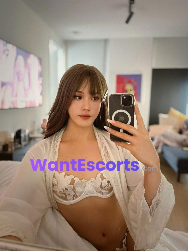 QUEEN Alice   0406284677 CD TS, trans escort in Sydney NSW