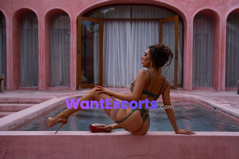 HOT  Italian Princess  INCALL Tonight, independent escort in Perth WA