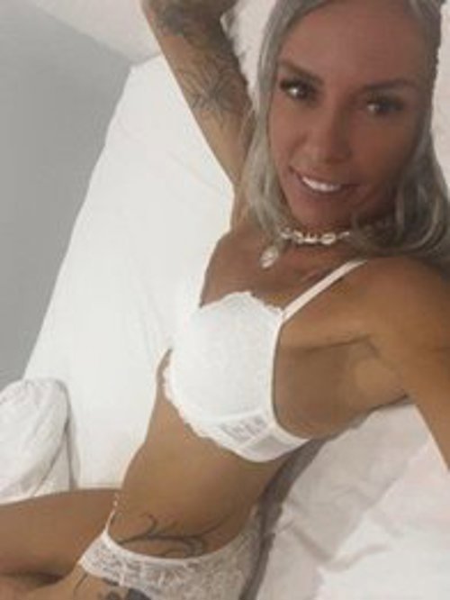 Billie Blue, independent escort in Warana QLD
