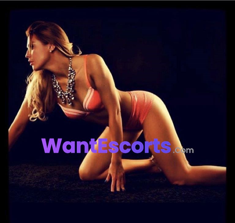 Chloe Dior, independent escort in Sydney NSW