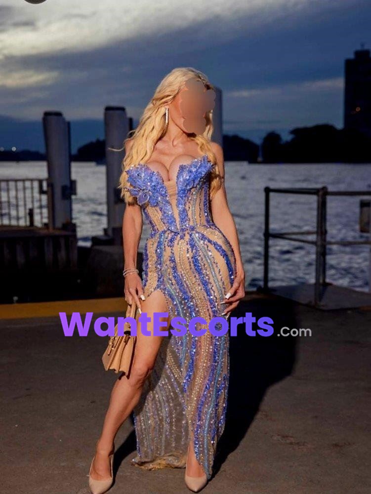 LondonFoxx, independent escort in Mascot NSW
