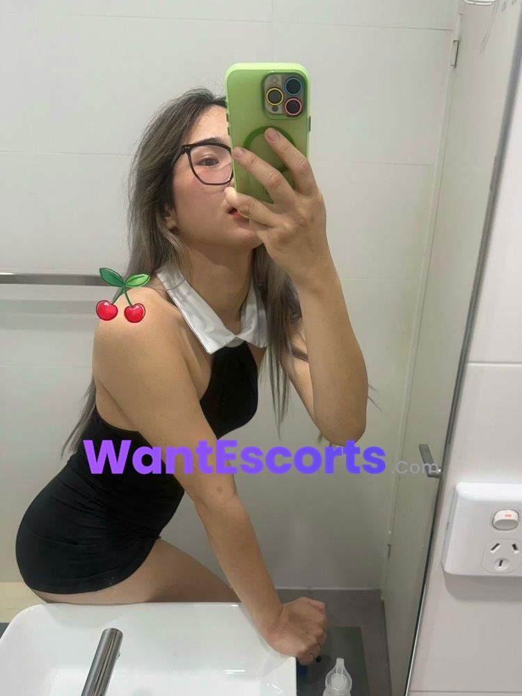 Cherry, independent escort in Earlwood NSW