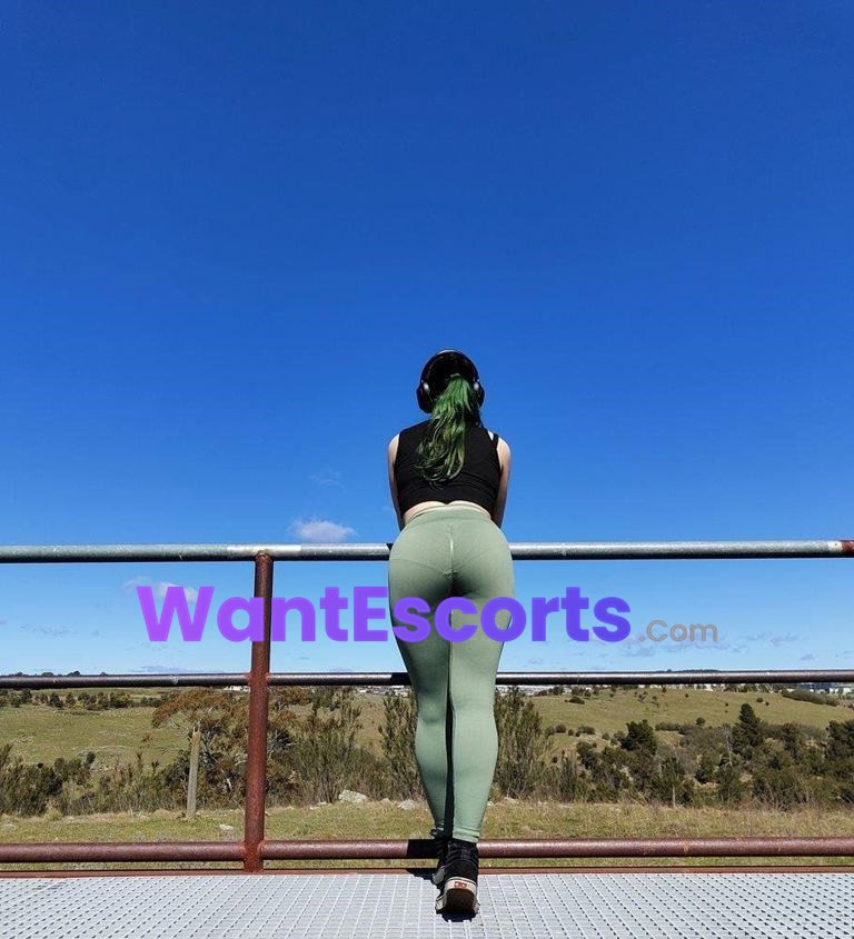Claudia Carver, independent escort in Canberra ACT