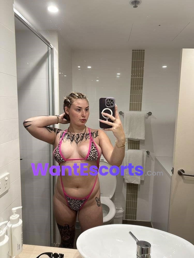 Aussie goddess coco, independent escort in Murray Bridge South SA
