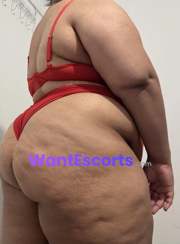 Curvywithabooty, independent escort in Campbelltown NSW