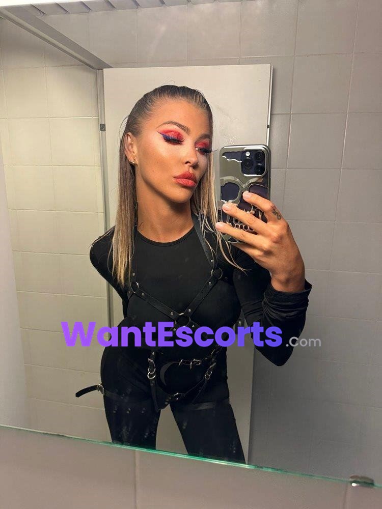 Domina Scorpia, independent escort in Gold Coast QLD