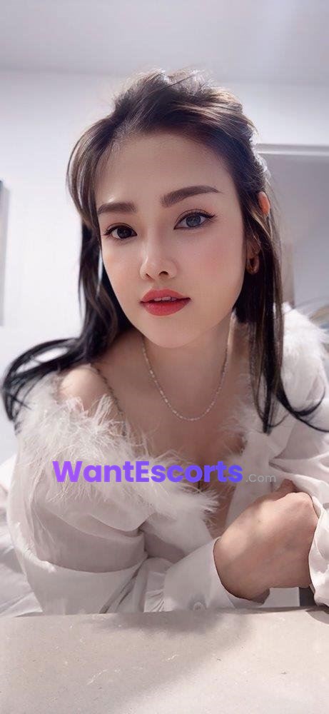 Ellyle, independent escort in Canberra ACT