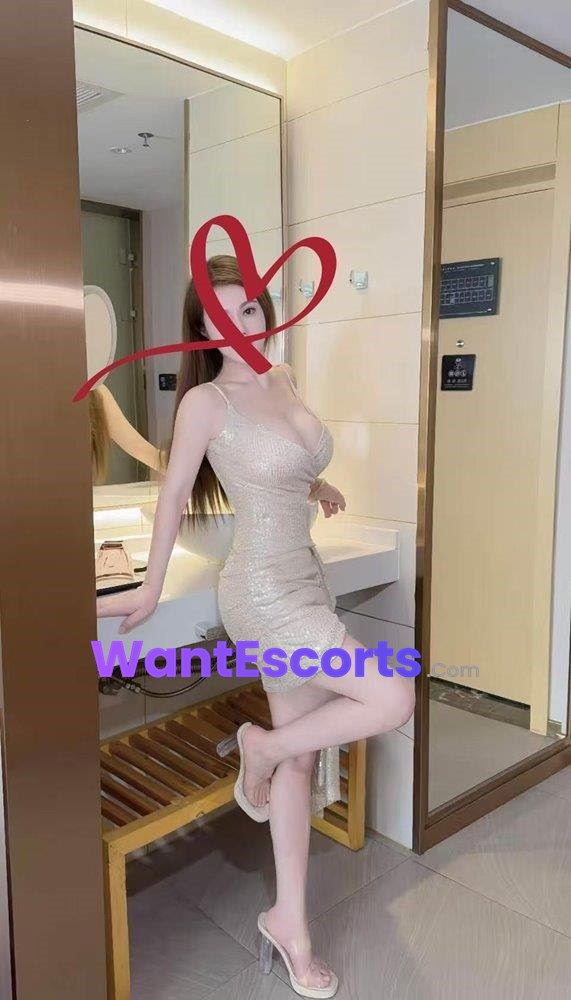 Elsa, independent escort in Mermaid Beach QLD