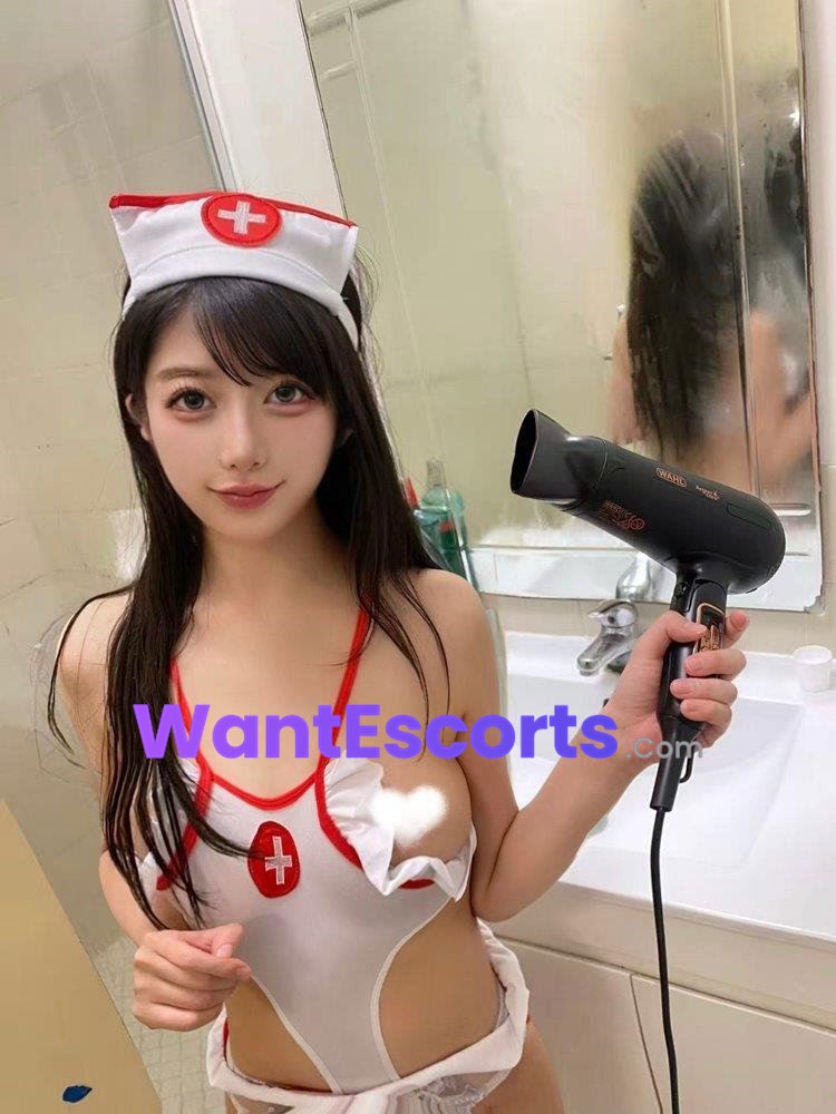 HAKUNA, independent escort in Wentworth Point NSW