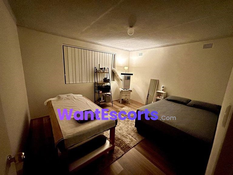 Hannah, independent escort in Fairfield NSW