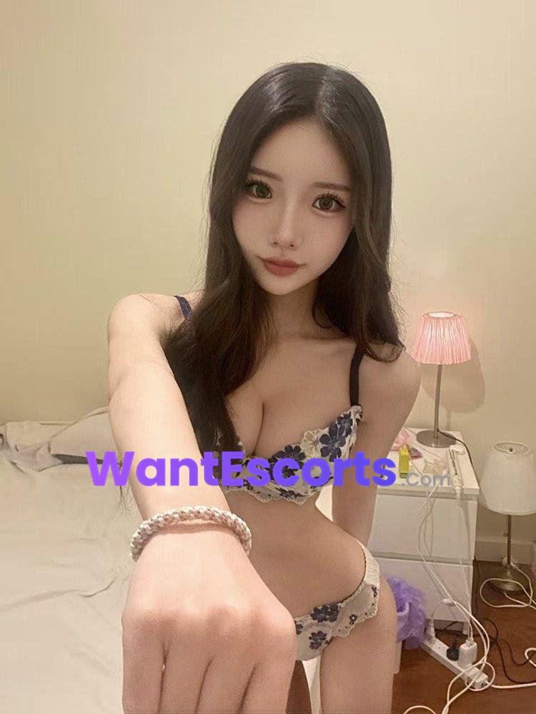 Inomi no photoshop, independent escort in Cairns QLD