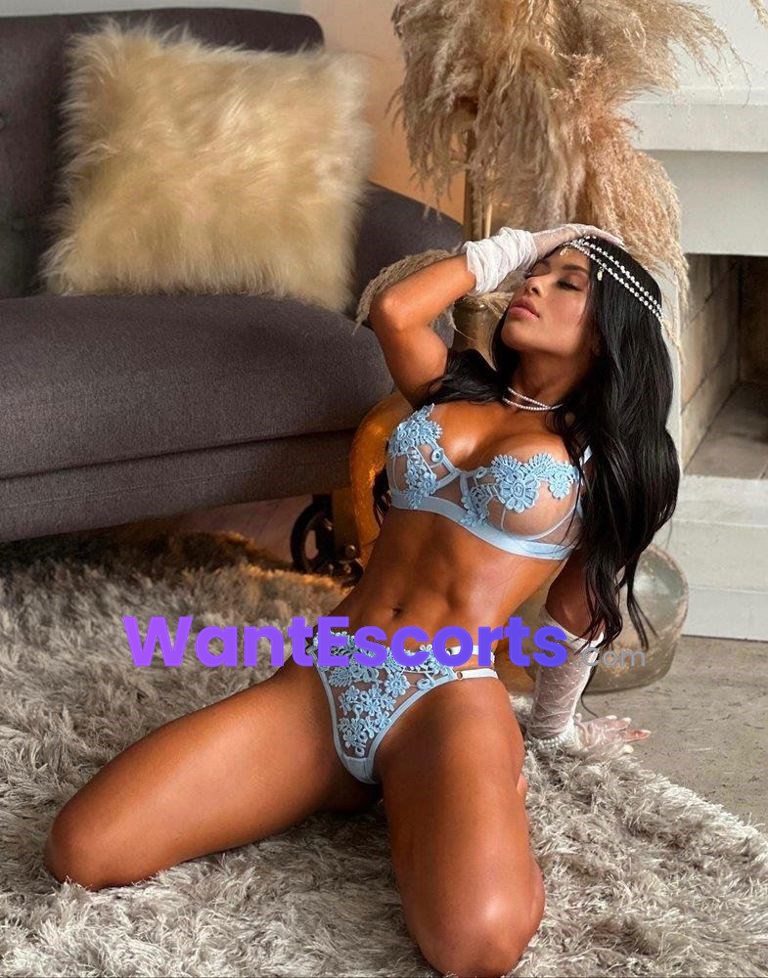 Jade Manzur, independent escort in Sydney NSW