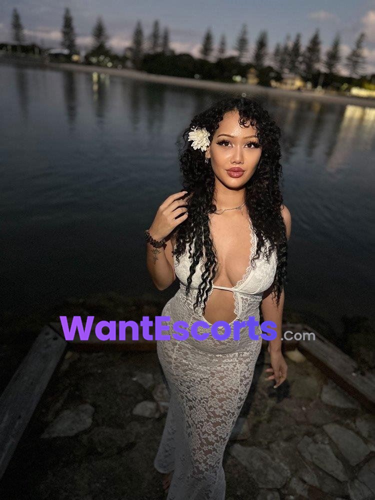 Kitty, independent escort in Gold Coast QLD
