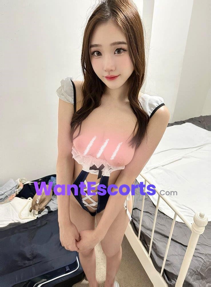 Japanese GF Komame 1000 real, independent escort in Wentworth Point NSW