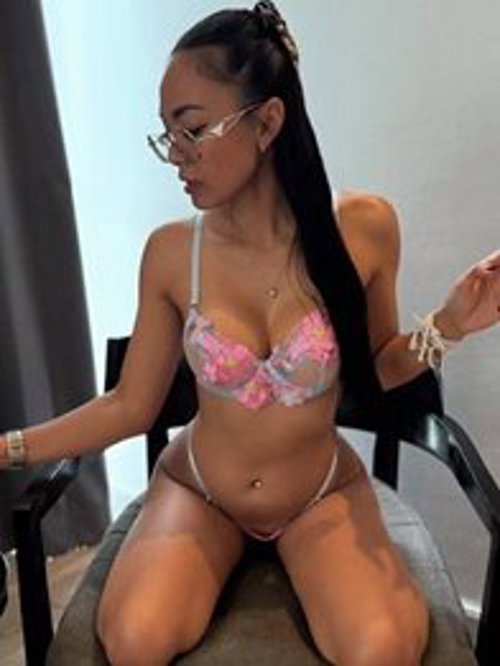 LESLY22, independent escort in Melbourne VIC