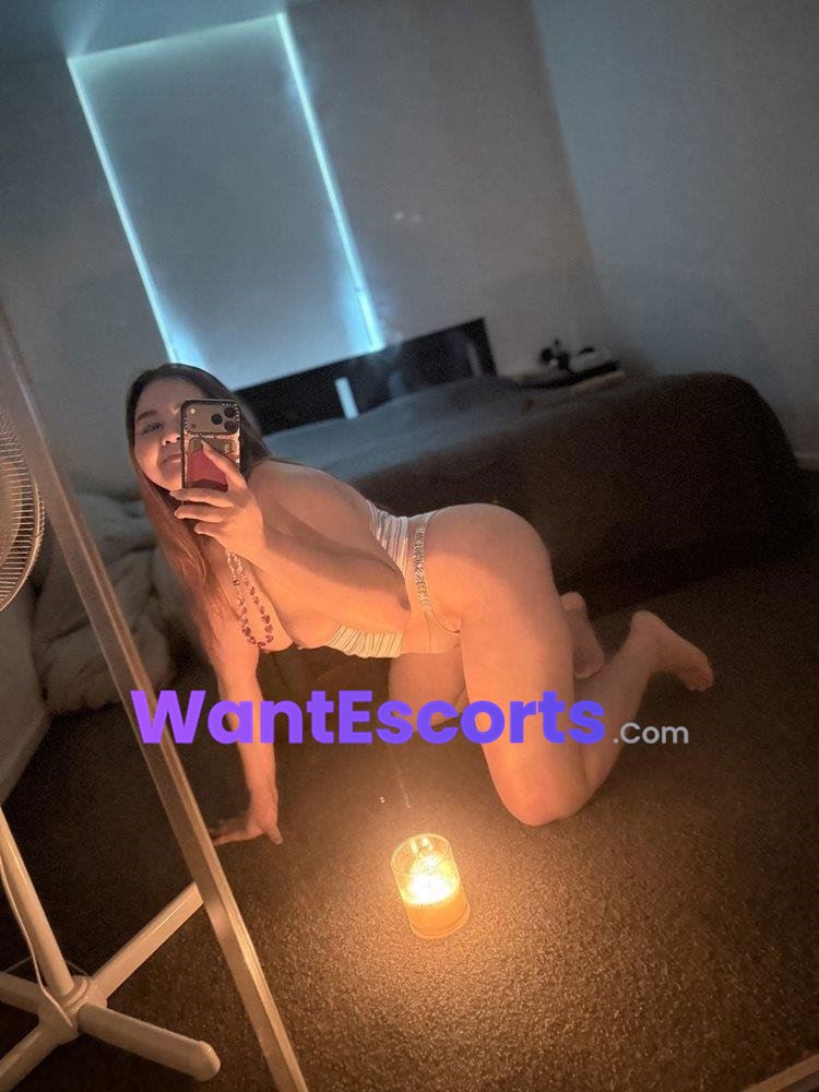 Linlylin, independent escort in Melbourne VIC
