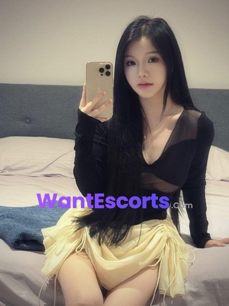 Luna111, independent escort in Perth WA