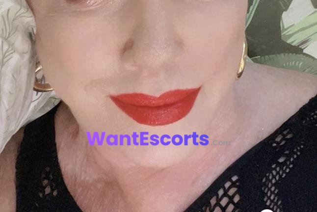 Mature Beauty Mary, independent escort in Darlinghurst NSW