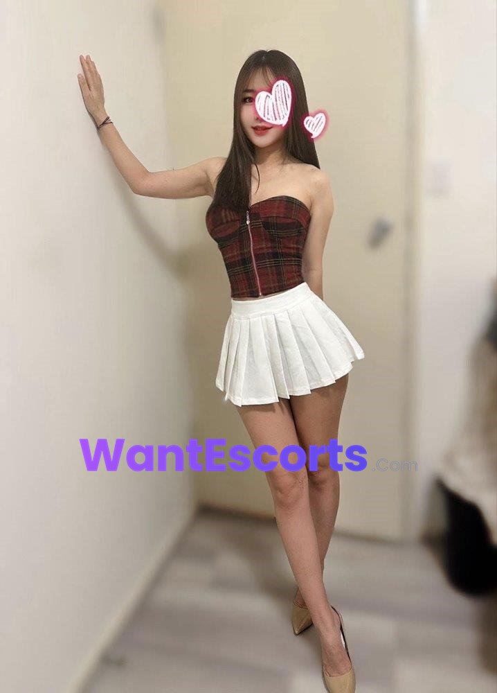 Mini, independent escort in Fairfield NSW