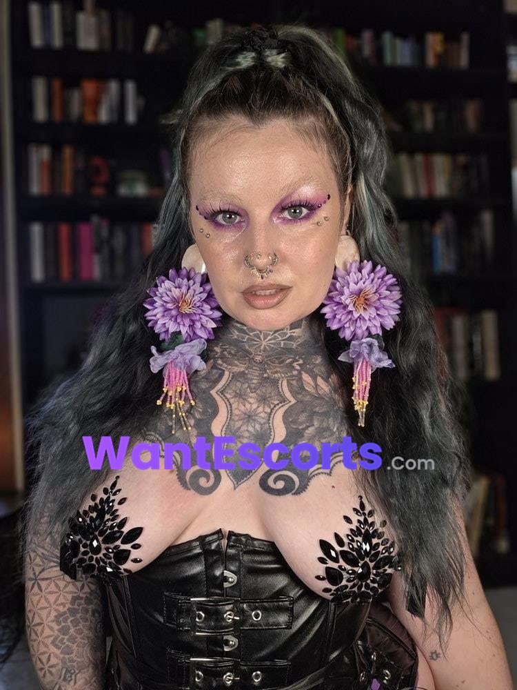 Violet Vice, independent escort in Parramatta NSW