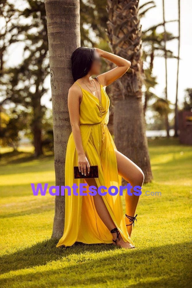 Available NOW Perth 0422 858 424, independent escort in Perth WA