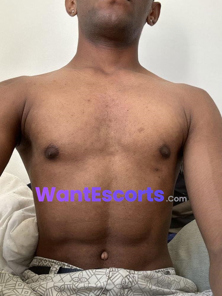 Polynesian Bro, male escort in Jesmond NSW