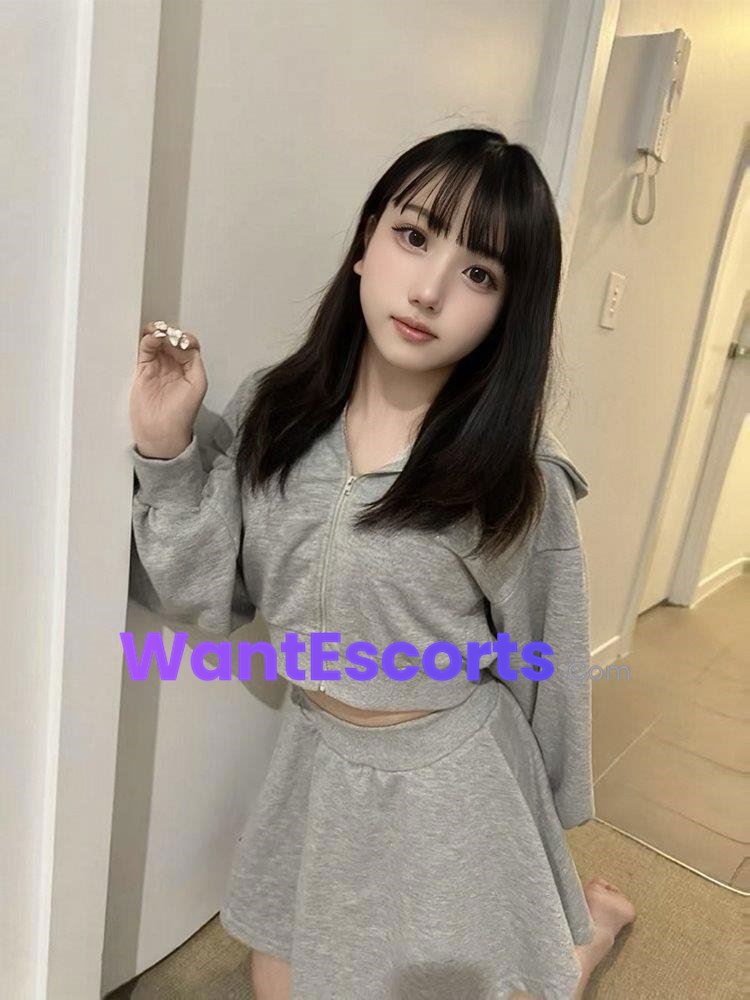 Remu 1000 real school girl, independent escort in Brisbane QLD