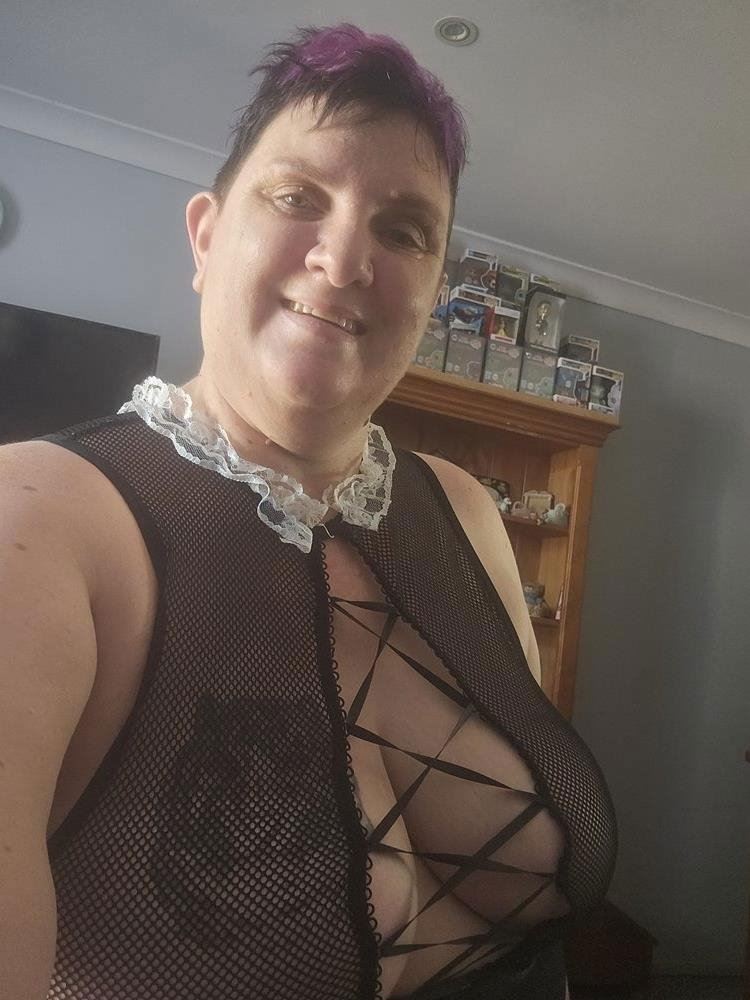 Roxy Rose, independent escort in Churchill QLD