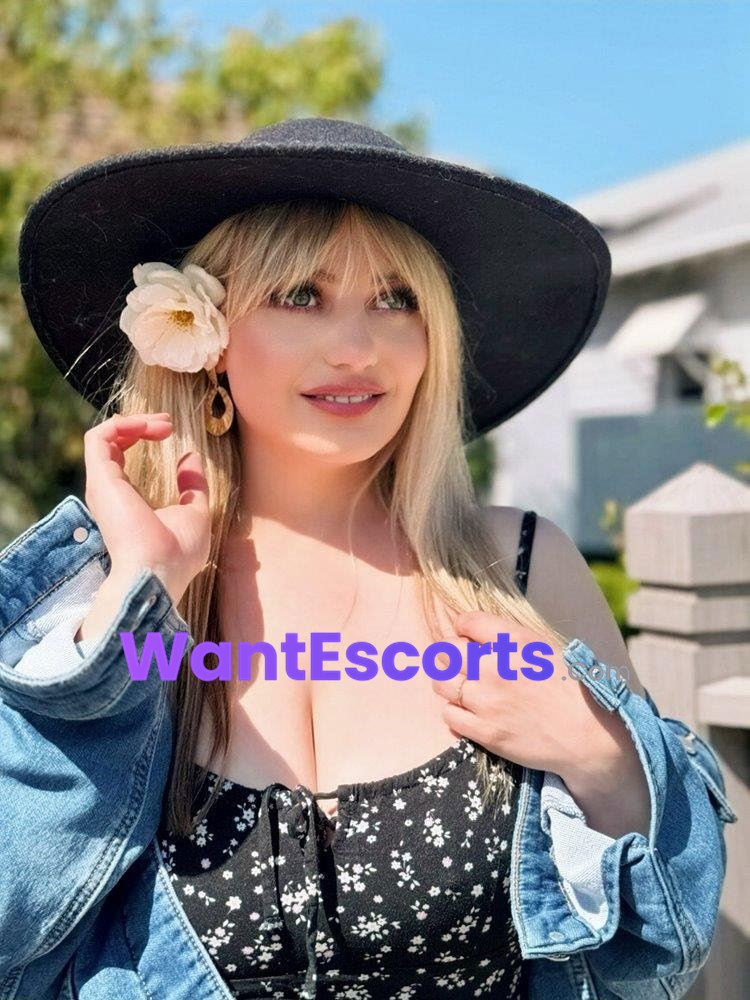 Sara Fennic, independent escort in Melbourne VIC