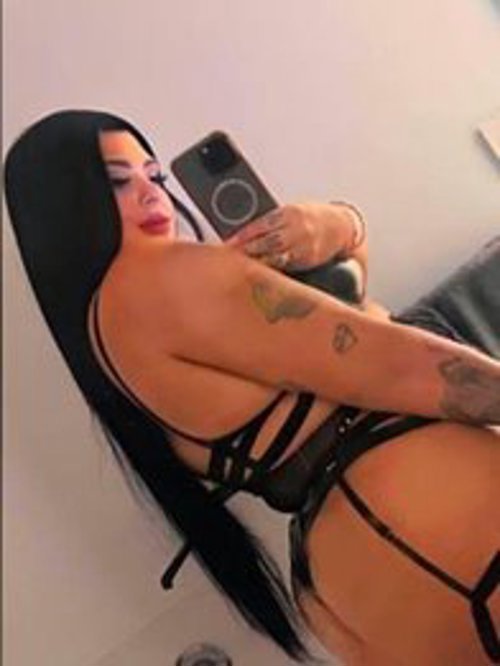 Savannahreign69, independent escort in Midland WA