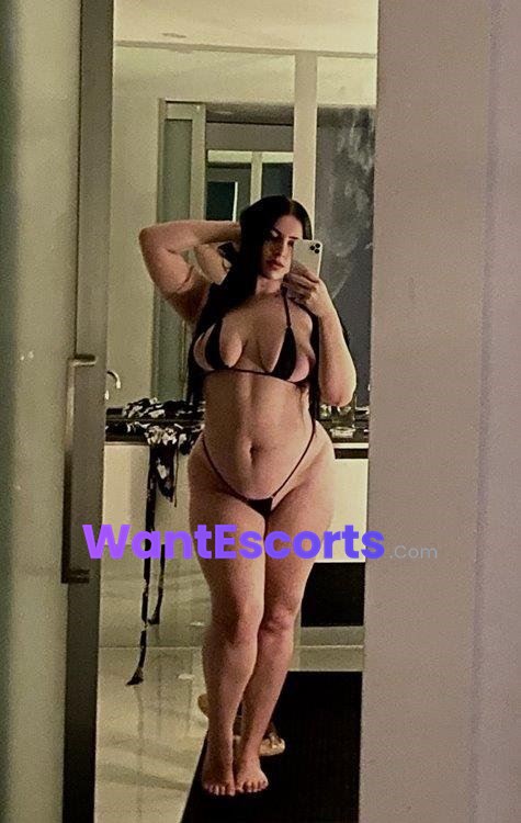 Scarlett Silk, independent escort in Broadbeach QLD