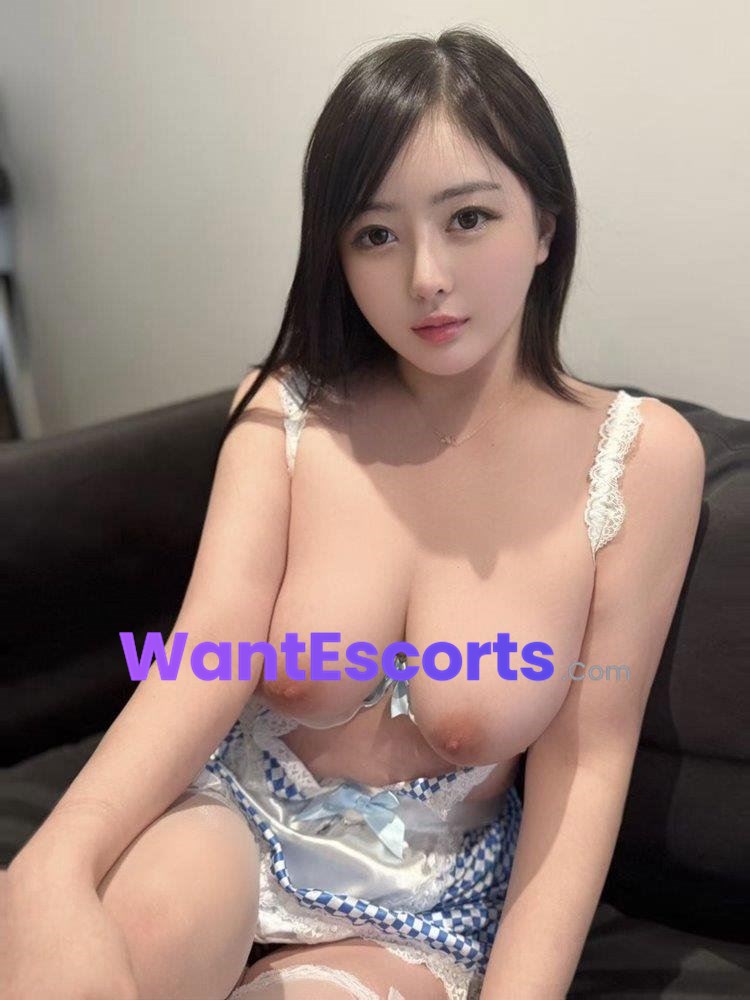 Seiren, independent escort in Cairns QLD
