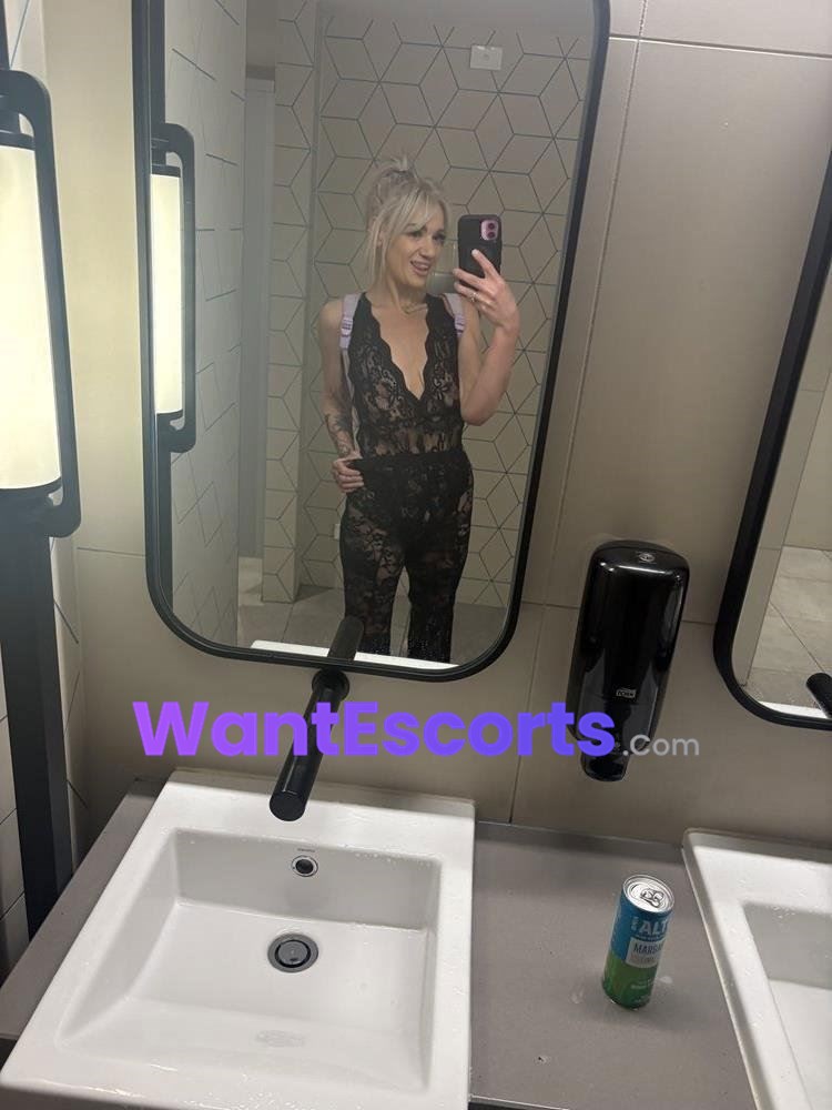 Stormii Foxx, independent escort in Southbank VIC