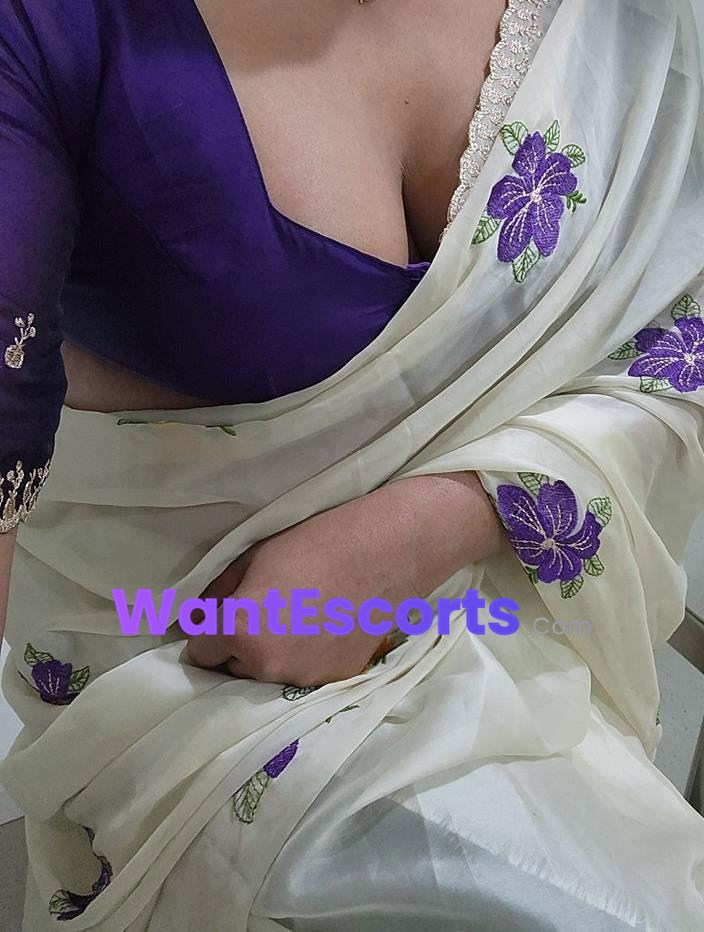 DEEPIKA, independent escort in Toowoomba QLD