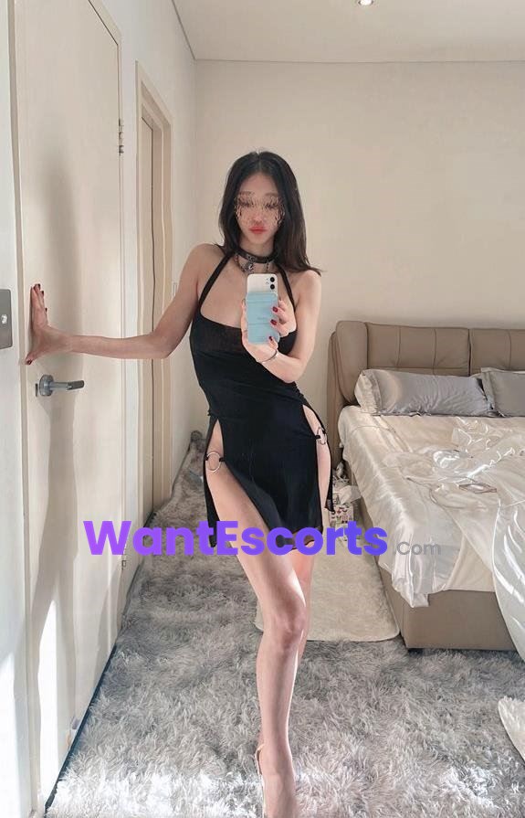 Vee3, independent escort in Rhodes NSW