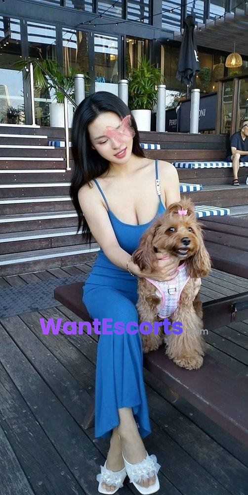 If not same as photo of old lady  will pay you 300 for travel, independent escort in Gold Coast QLD
