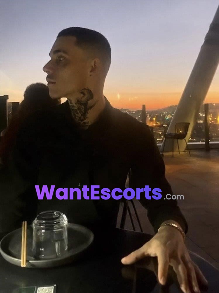Xander Khai, male escort in Brisbane QLD