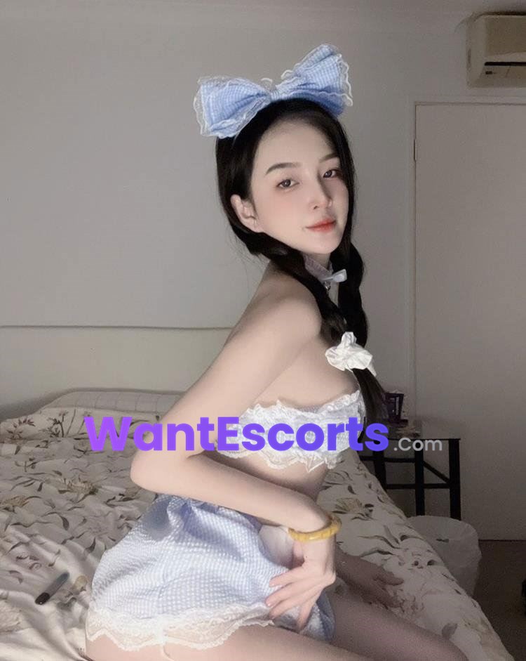 Lily, independent escort in Gold Coast QLD