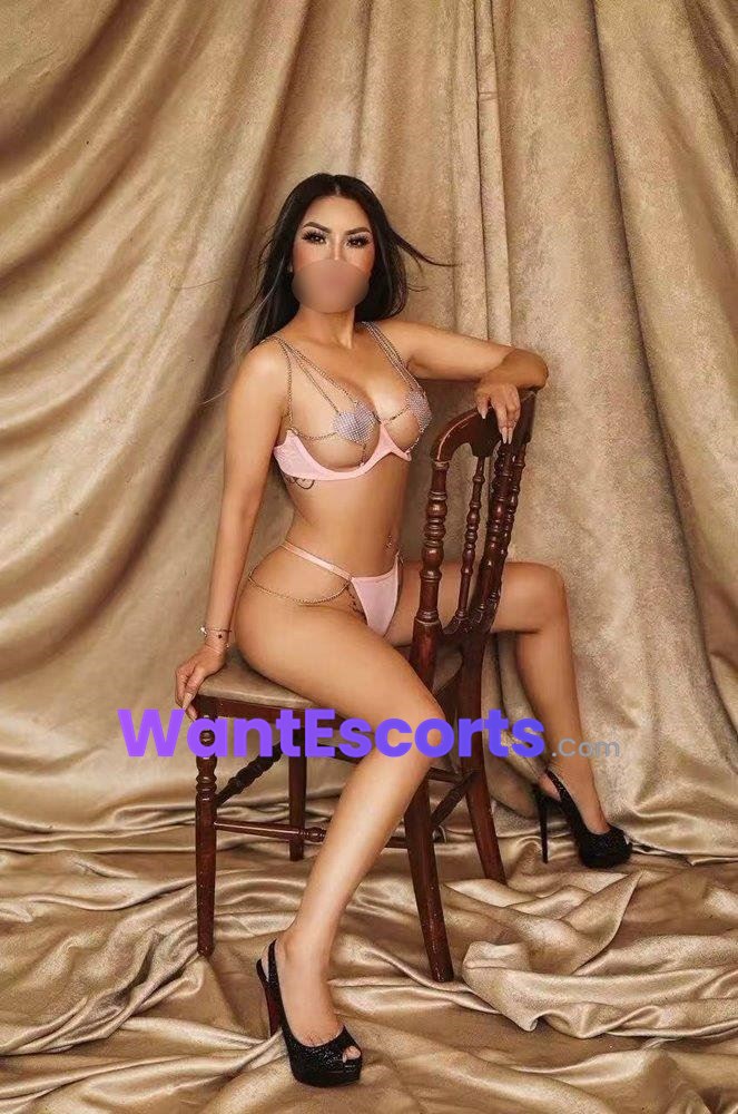 Elowen Everhart 2002, independent escort in Sydney NSW