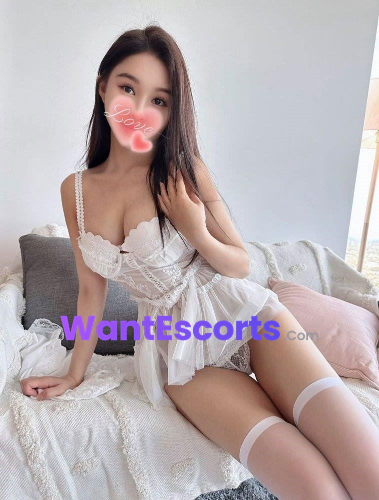 Lilith Charm, independent escort in Melbourne VIC