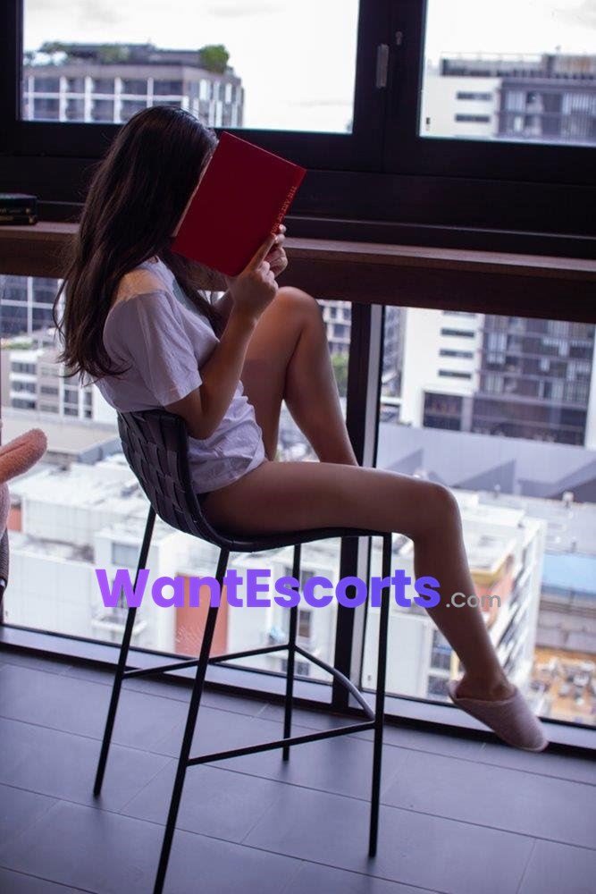 Lisa Wu, independent escort in Brisbane QLD