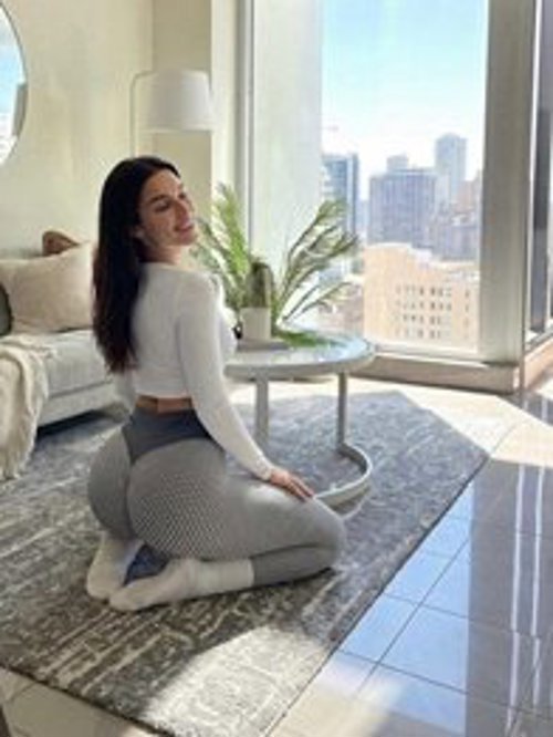 Mikaela Cross, independent escort in Surry Hills NSW