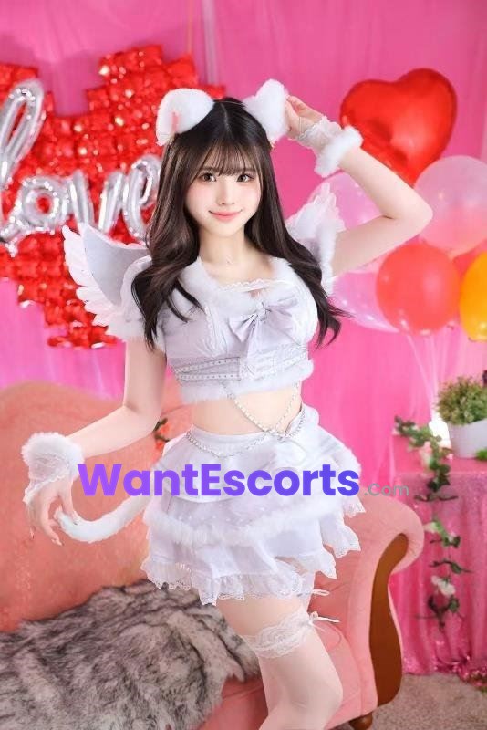 Tsukino Love19, independent escort in Brisbane QLD