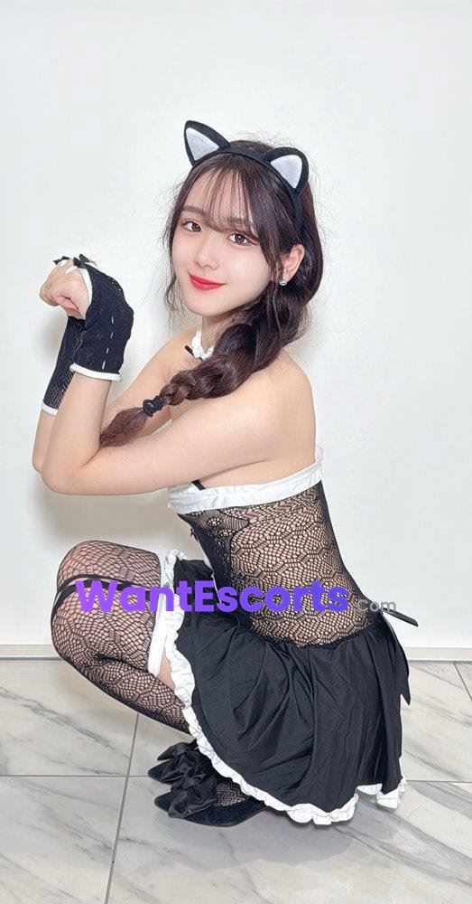 Yugaarai 19, independent escort in Brisbane QLD